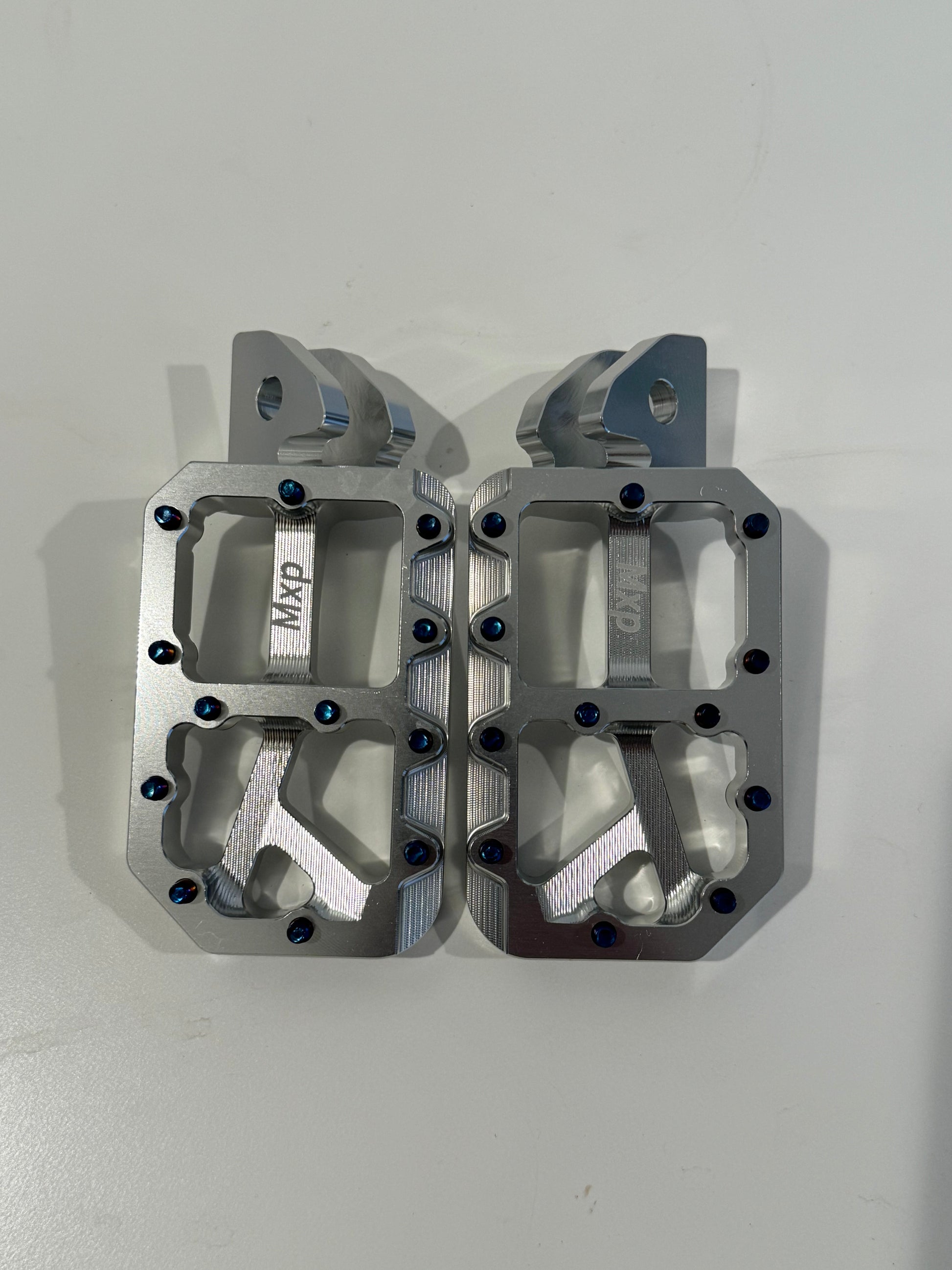 Mxp foot pegs next day shipping - MX SKYLINE 