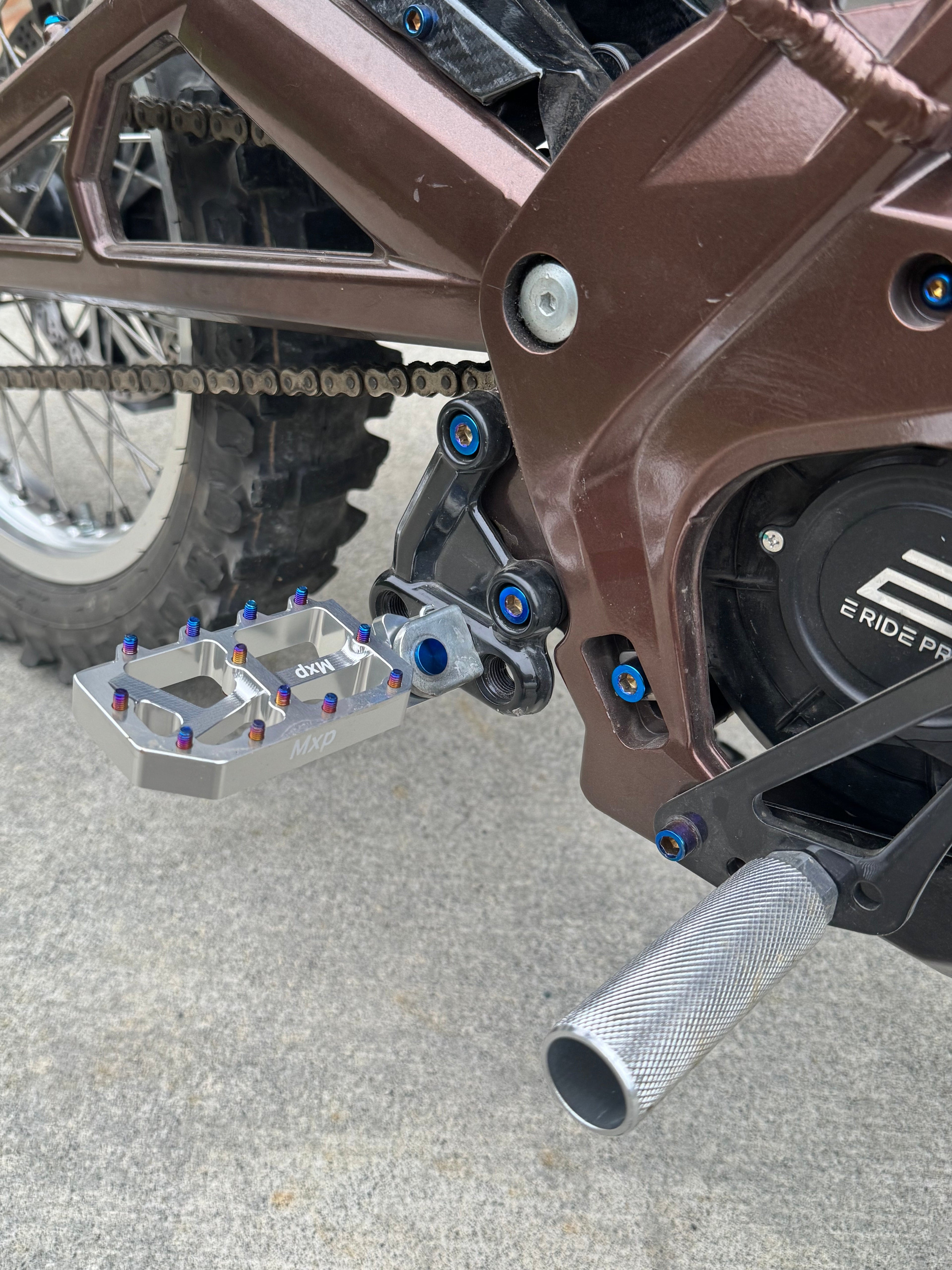 𝙋𝙚𝙜 𝙢𝙤𝙪𝙣𝙩 𝙩𝙞𝙩𝙖𝙣𝙞𝙪𝙢 𝙗𝙤𝙡𝙩𝙨 - MX SKYLINE 