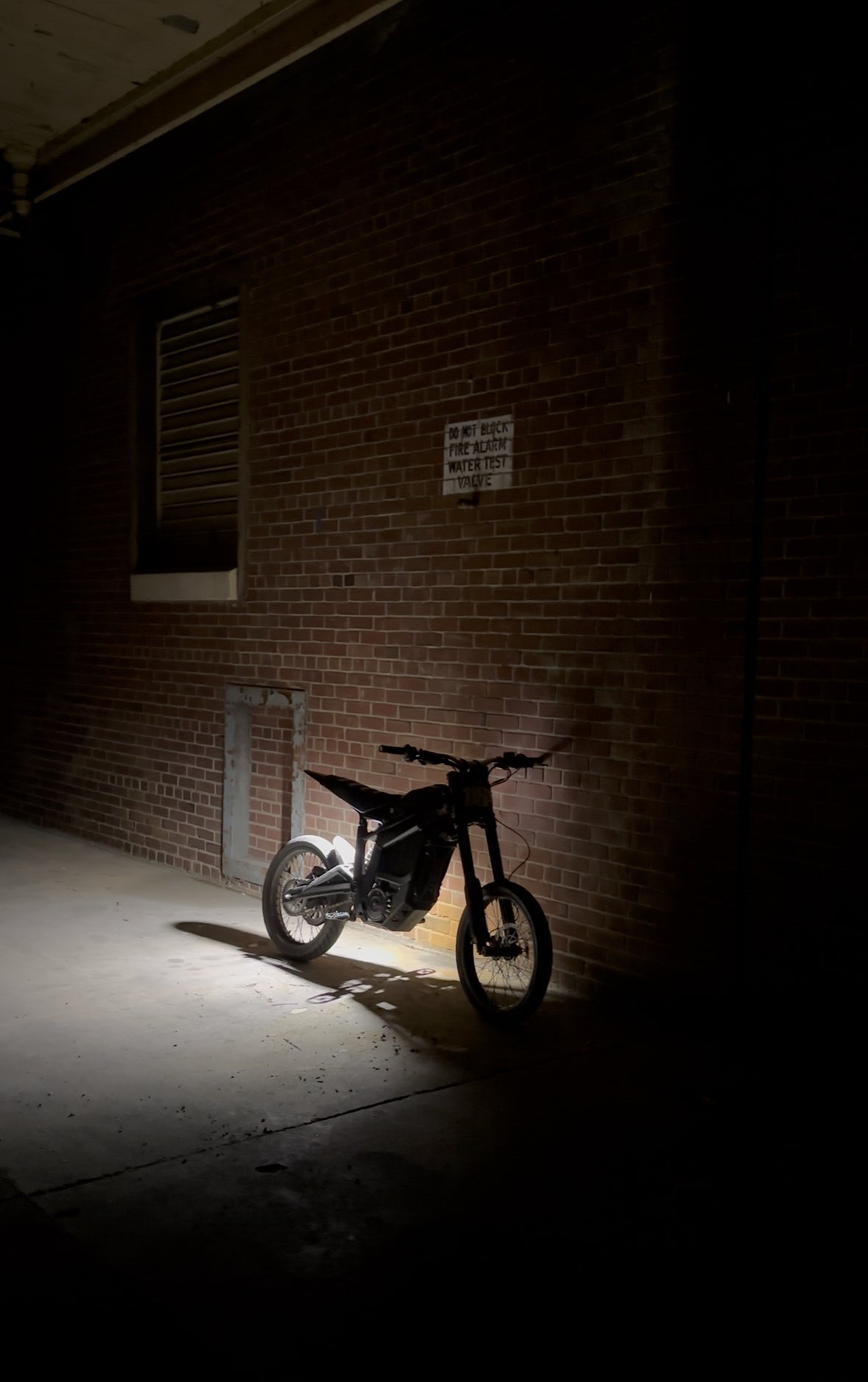 Talaria Mx3/Mx4/Mx5 Plug & Play Rock Light - MX SKYLINE 